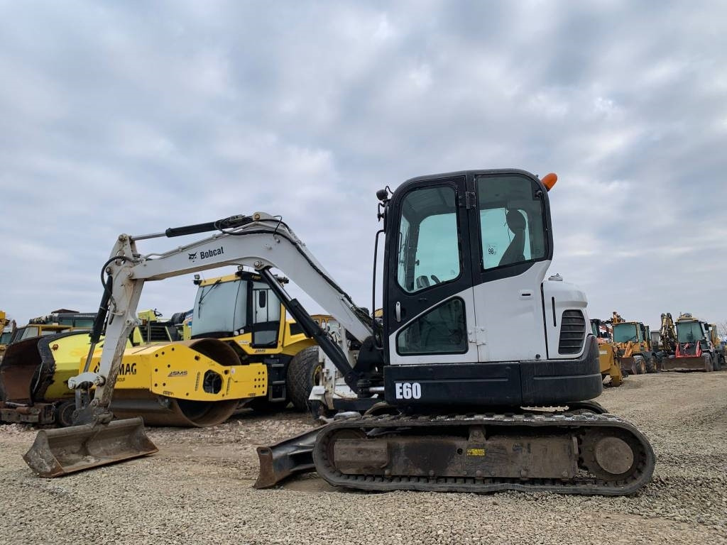 Bobcat E 60 - Miniexcavadora: foto 2 Bobcat E 60 - Miniexcavadora: foto 2
