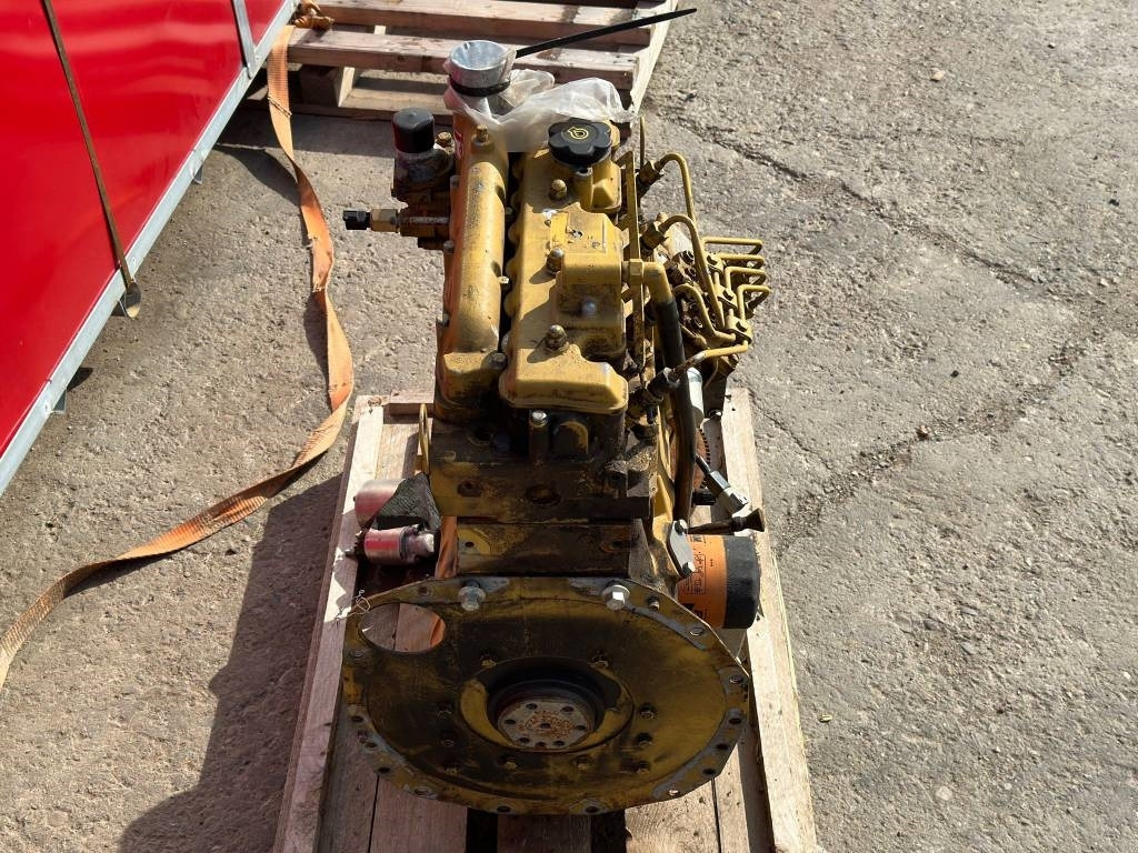 CAT 3024 ENGINE - Motor para Maquinaria de construcción: foto 2 CAT 3024 ENGINE - Motor para Maquinaria de construcción: foto 2