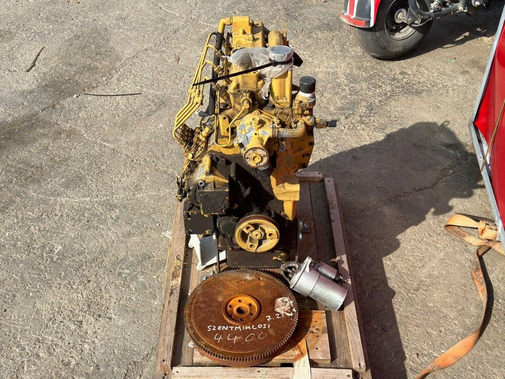 CAT 3024 ENGINE - Motor para Maquinaria de construcción: foto 3 CAT 3024 ENGINE - Motor para Maquinaria de construcción: foto 3