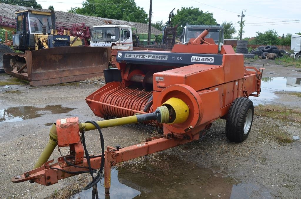 Deutz-fahr HD490 - Empacadora de pacas cuadradas: foto 2 Deutz-fahr HD490 - Empacadora de pacas cuadradas: foto 2