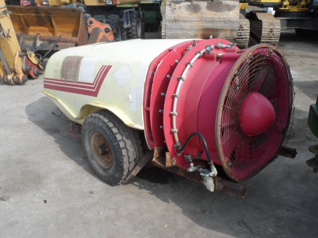 Hardi 1000 - Pulverizador arrastrado: foto 3 Hardi 1000 - Pulverizador arrastrado: foto 3