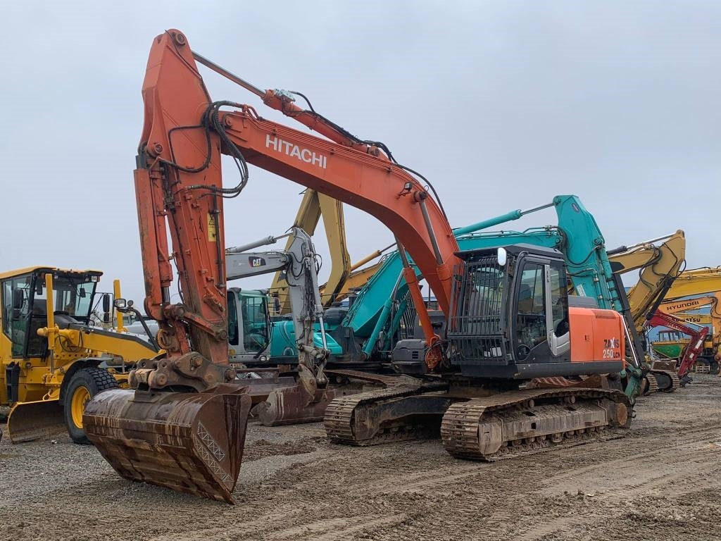 Hitachi ZX 250 LC N-3 - Excavadora de cadenas: foto 1 Hitachi ZX 250 LC N-3 - Excavadora de cadenas: foto 1