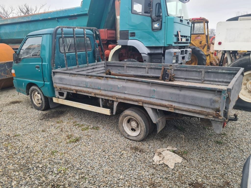 Hyundai H 100 - Camión caja abierta: foto 4 Hyundai H 100 - Camión caja abierta: foto 4