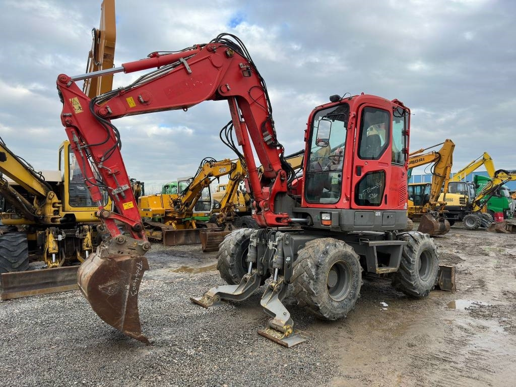 Komatsu PW98MR-8 - Excavadora de ruedas: foto 1 Komatsu PW98MR-8 - Excavadora de ruedas: foto 1