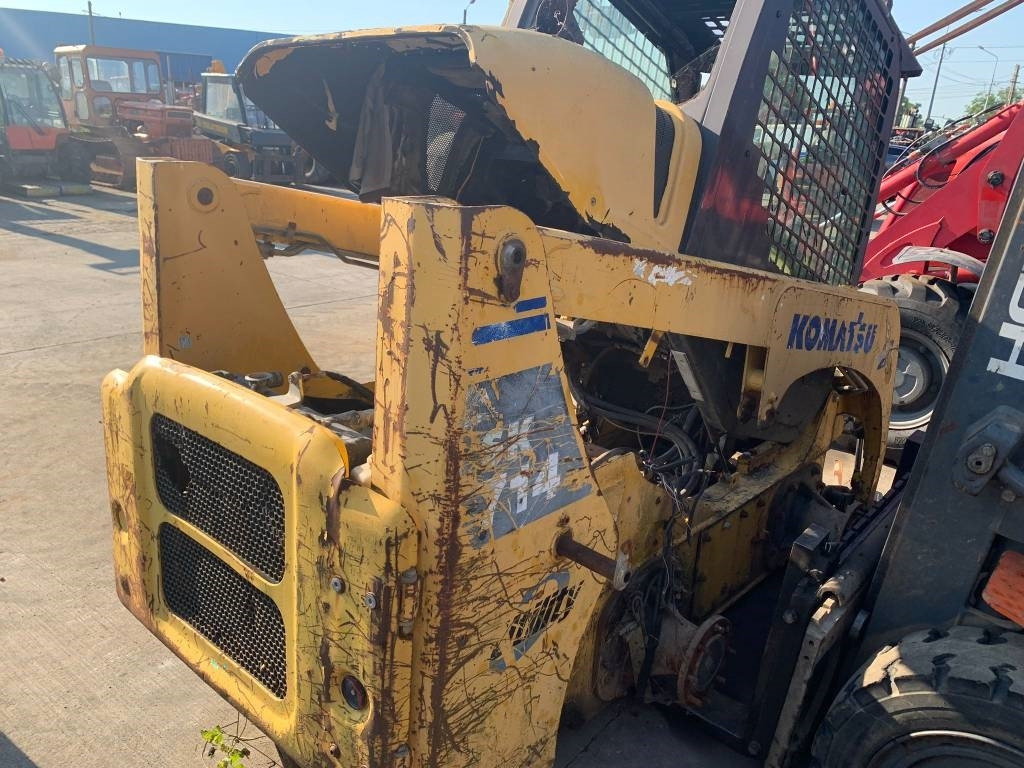 Komatsu SK 714 FOR PARTS - Minicargadora: foto 5 Komatsu SK 714 FOR PARTS - Minicargadora: foto 5