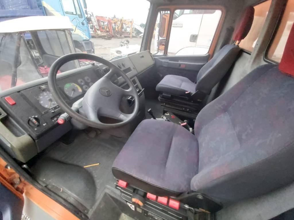 Camión caja cerrada Mercedes-Benz 814D: foto 6