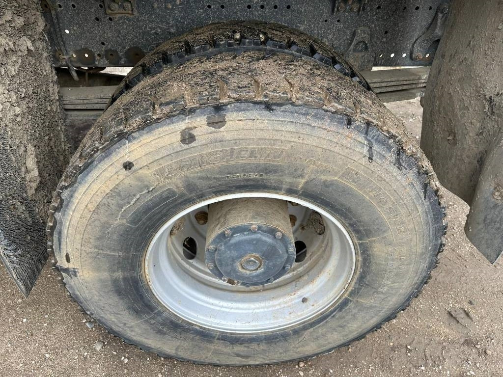 Camión volquete Mercedes-Benz Atego 1828: foto 8