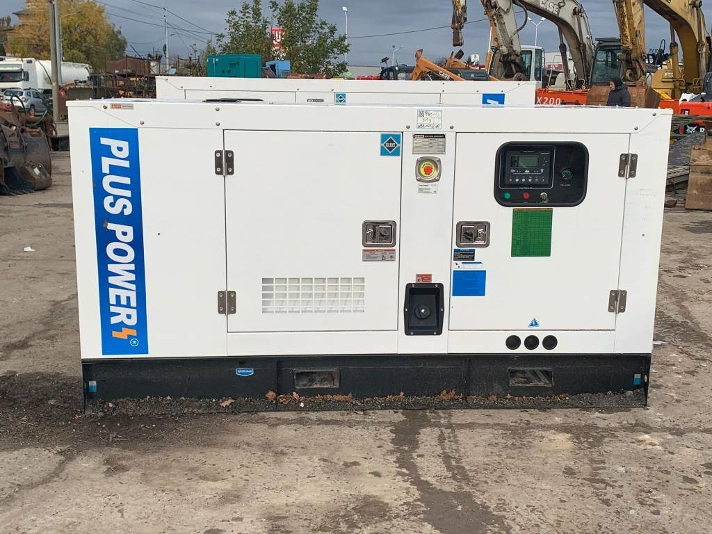 Plus Power GF2-100 - Generador industriale: foto 2 Plus Power GF2-100 - Generador industriale: foto 2