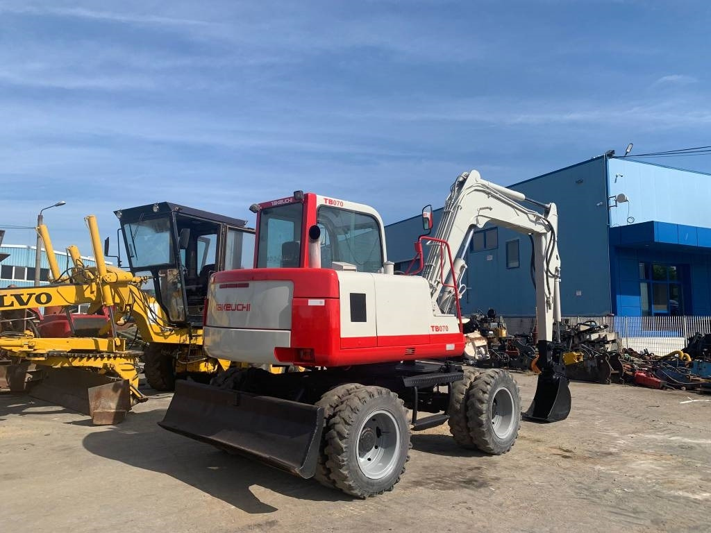 Takeuchi TB070W - Excavadora de ruedas: foto 4 Takeuchi TB070W - Excavadora de ruedas: foto 4