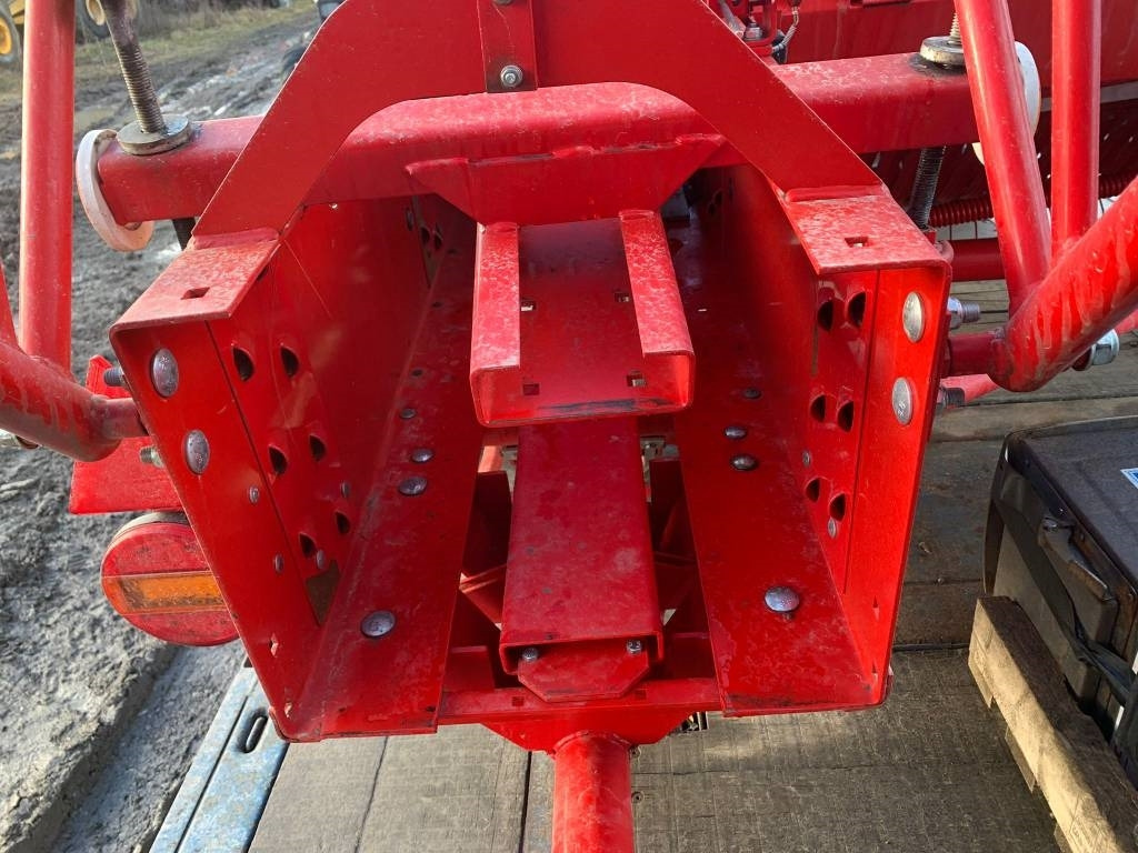 Unia Kostka Z511 NEW - Empacadora de pacas cuadradas: foto 5 Unia Kostka Z511 NEW - Empacadora de pacas cuadradas: foto 5