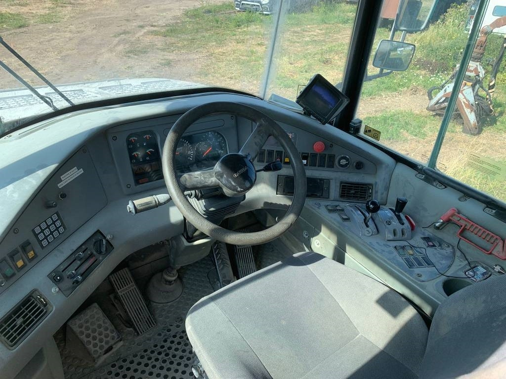 Dúmper articulado Volvo A 30 D: foto 8