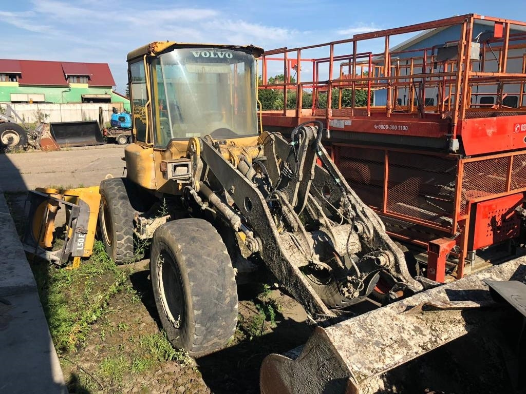 Volvo L 50 E FOR PARTS - Cargadora de ruedas: foto 1 Volvo L 50 E FOR PARTS - Cargadora de ruedas: foto 1