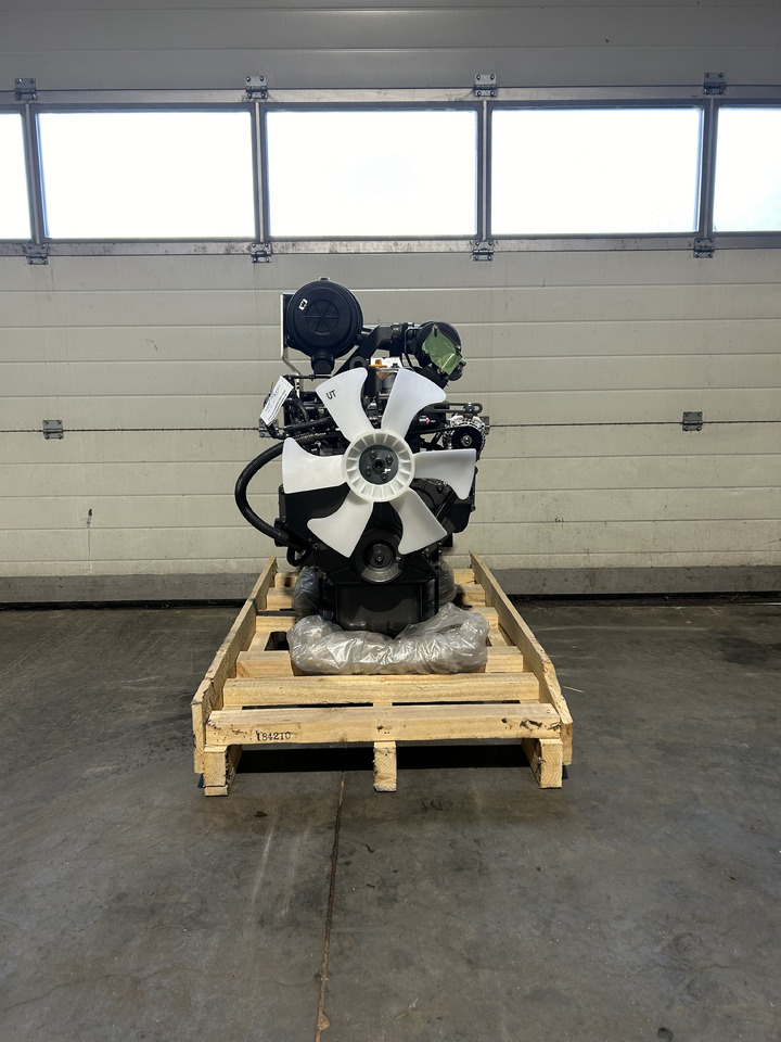 Yanmar 4TNV98T-GGEA - Motor: foto 4 Yanmar 4TNV98T-GGEA - Motor: foto 4