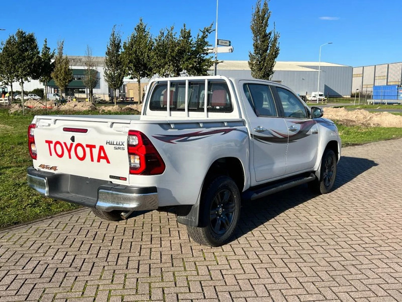 Toyota Hilux GLX SR5 4x4 - 2 UNITS IN STOCK - 2.4 D Double Cab - EURO 2 - NEW!! - Pick-up, Furgoneta combi: foto 5 Toyota Hilux GLX SR5 4x4 - 2 UNITS IN STOCK - 2.4 D Double Cab - EURO 2 - NEW!! - Pick-up, Furgoneta combi: foto 5