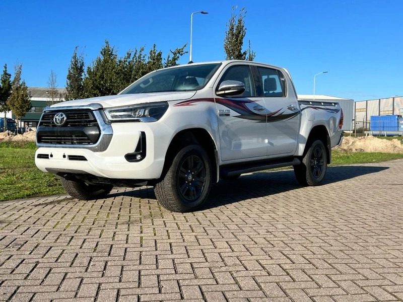 Toyota Hilux GLX SR5 4x4 - 2 UNITS IN STOCK - 2.4 D Double Cab - EURO 2 - NEW!! - Pick-up, Furgoneta combi: foto 1 Toyota Hilux GLX SR5 4x4 - 2 UNITS IN STOCK - 2.4 D Double Cab - EURO 2 - NEW!! - Pick-up, Furgoneta combi: foto 1