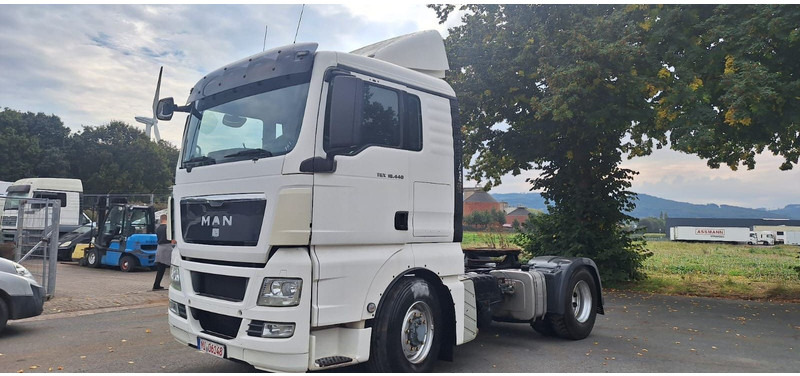 MAN TGX18.440H 4x4 SZM Kipphydraulik - Cabeza tractora: foto 3 MAN TGX18.440H 4x4 SZM Kipphydraulik - Cabeza tractora: foto 3