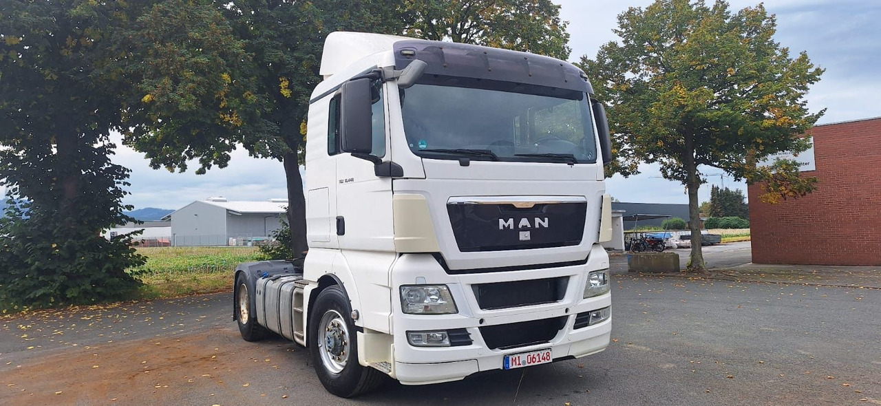 MAN TGX18.440H 4x4 SZM Kipphydraulik - Cabeza tractora: foto 1 MAN TGX18.440H 4x4 SZM Kipphydraulik - Cabeza tractora: foto 1