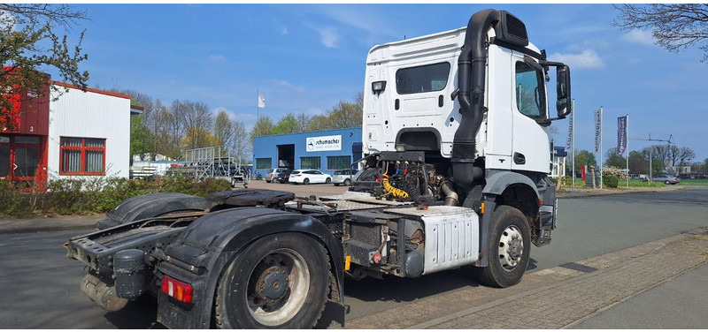 Mercedes-Benz 1840 HD 4x4 Arocs - Cabeza tractora: foto 4 Mercedes-Benz 1840 HD 4x4 Arocs - Cabeza tractora: foto 4