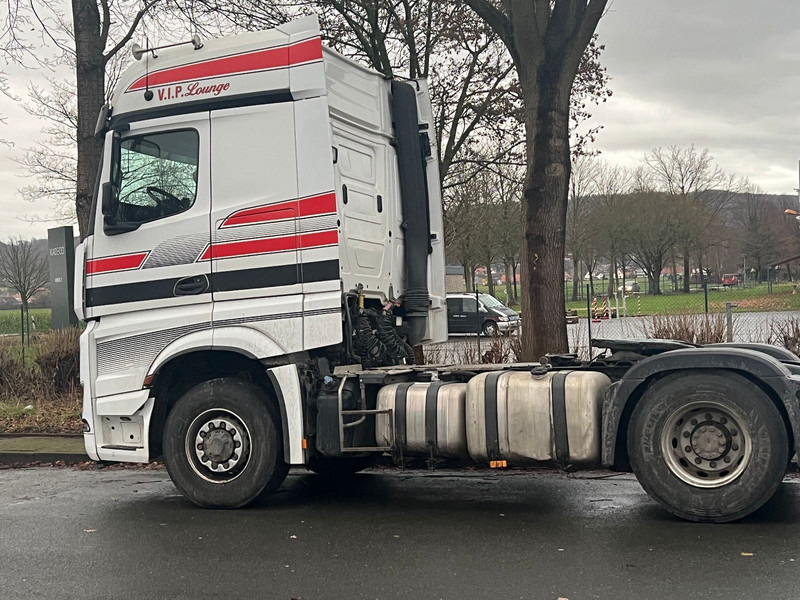 Mercedes-Benz 1845 Arocs 4x4 HD 1-Hand - Cabeza tractora: foto 4 Mercedes-Benz 1845 Arocs 4x4 HD 1-Hand - Cabeza tractora: foto 4