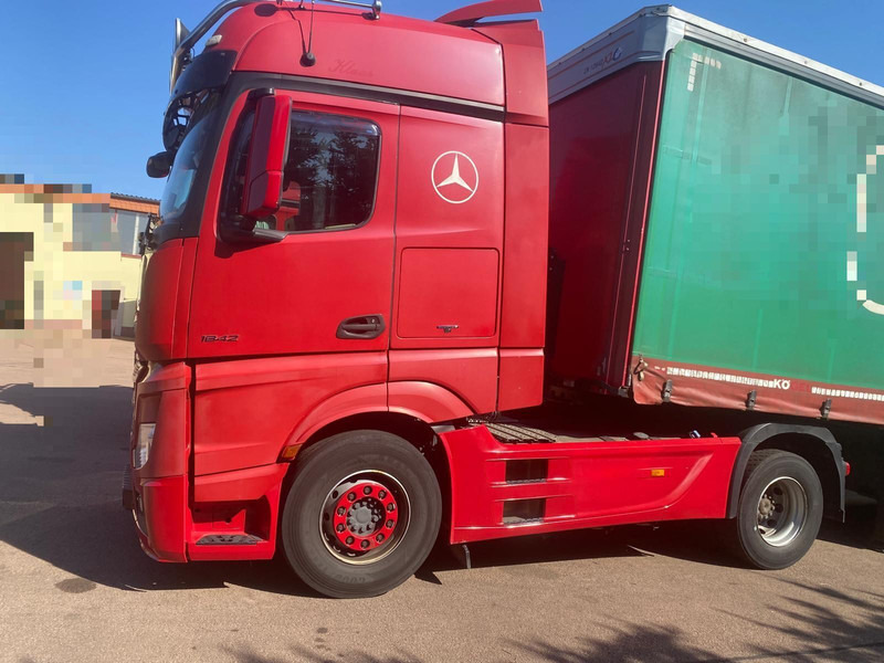 Mercedes-Benz Actros 4 2-Achser 1842 4x2 SZM Big Hause - Cabeza tractora: foto 3 Mercedes-Benz Actros 4 2-Achser 1842 4x2 SZM Big Hause - Cabeza tractora: foto 3