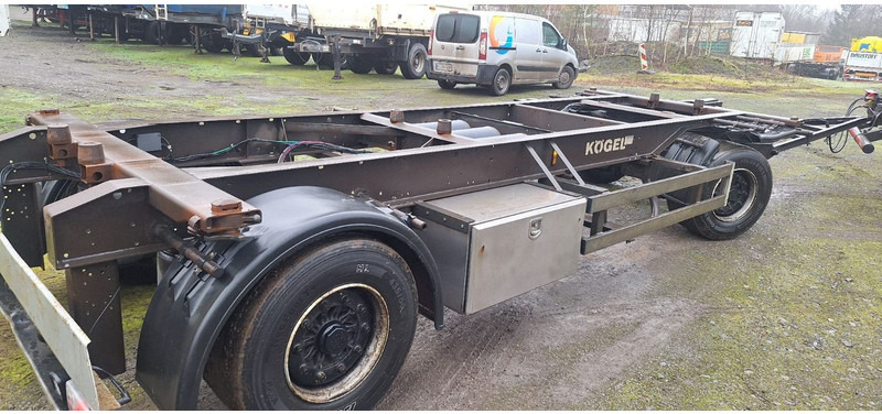 Kögel AWE 20 BDF Anhänger - Remolque portacontenedore/ Intercambiable: foto 3 Kögel AWE 20 BDF Anhänger - Remolque portacontenedore/ Intercambiable: foto 3