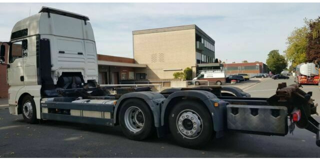 MAN 26.440 TGA BDF 6x2 German Truck - Camión chasis: foto 4 MAN 26.440 TGA BDF 6x2 German Truck - Camión chasis: foto 4