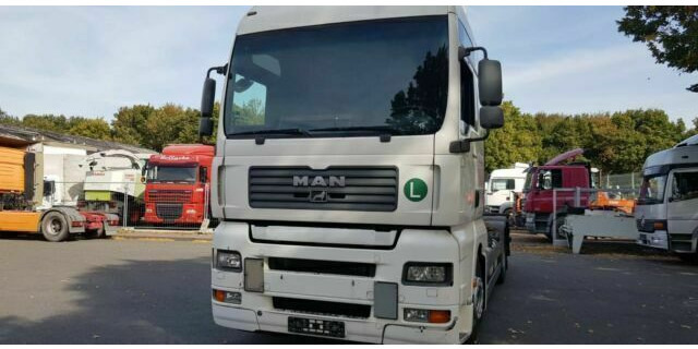 MAN 26.440 TGA BDF 6x2 German Truck - Camión chasis: foto 2 MAN 26.440 TGA BDF 6x2 German Truck - Camión chasis: foto 2