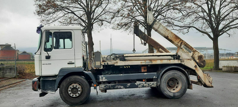 MAN ME 18.250PS Absetzkipper Meiller/Aufbau /Tele - Camión portacontenedor de cadenas: foto 3 MAN ME 18.250PS Absetzkipper Meiller/Aufbau /Tele - Camión portacontenedor de cadenas: foto 3