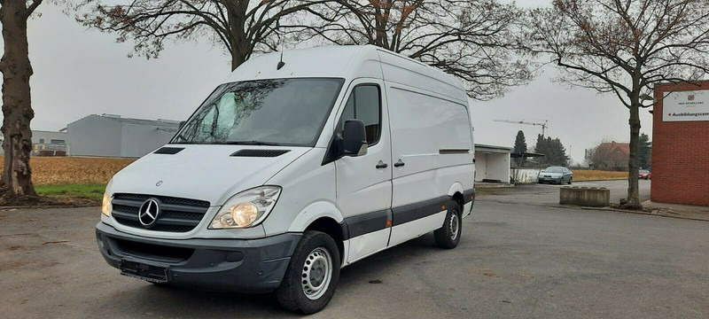 Mercedes-Benz 300-serie 313 Kstenwagen - Furgón: foto 4 Mercedes-Benz 300-serie 313 Kstenwagen - Furgón: foto 4