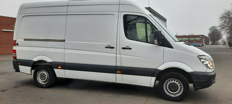 Mercedes-Benz 300-serie 313 Kstenwagen - Furgón: foto 3 Mercedes-Benz 300-serie 313 Kstenwagen - Furgón: foto 3