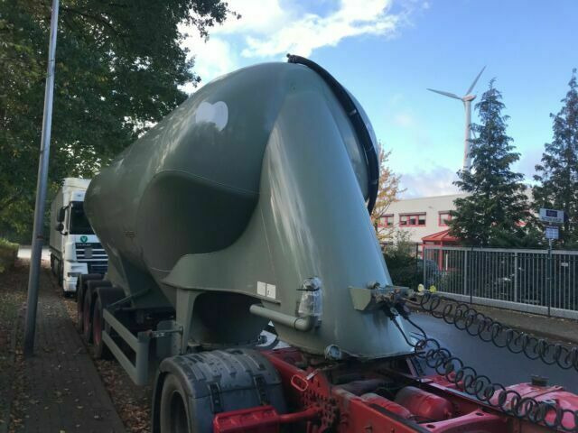 SPITZER SF 2734/2P Zement/Silo German Fahrzeug - Semirremolque cisterna: foto 3 SPITZER SF 2734/2P Zement/Silo German Fahrzeug - Semirremolque cisterna: foto 3