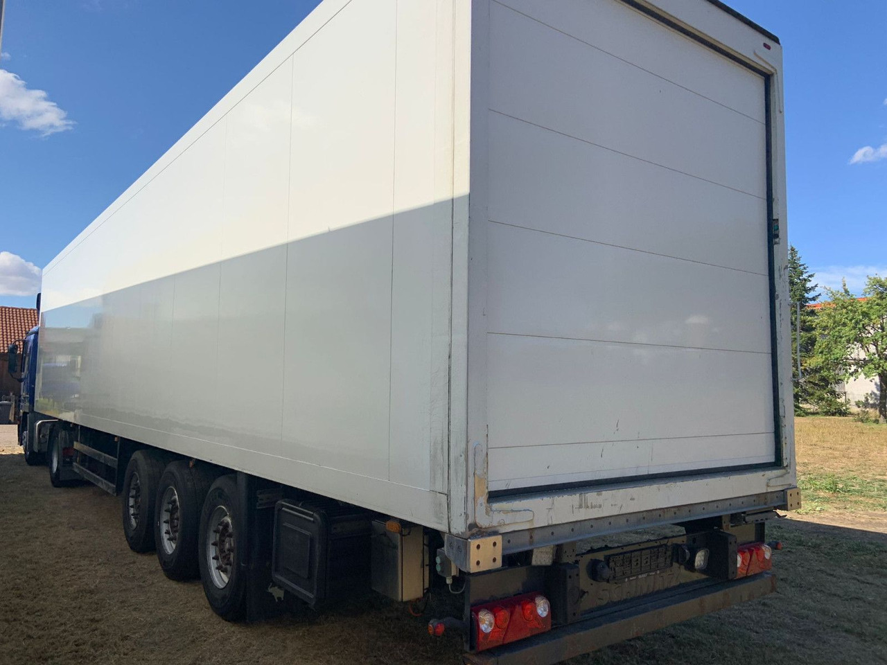 Schmitz Cargobull SKO 24 Tiefkühler 3Achser SAF - Semirremolque caja cerrada: foto 1 Schmitz Cargobull SKO 24 Tiefkühler 3Achser SAF - Semirremolque caja cerrada: foto 1