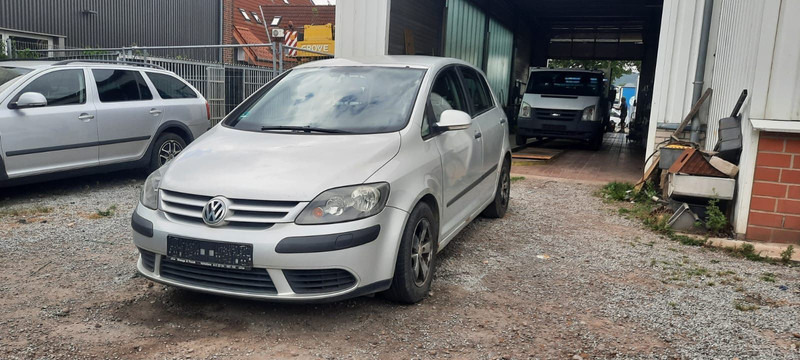 Volkswagen Golf Plus 1.9 TDI DSG DPF Comfortline - Hatchback: foto 3 Volkswagen Golf Plus 1.9 TDI DSG DPF Comfortline - Hatchback: foto 3