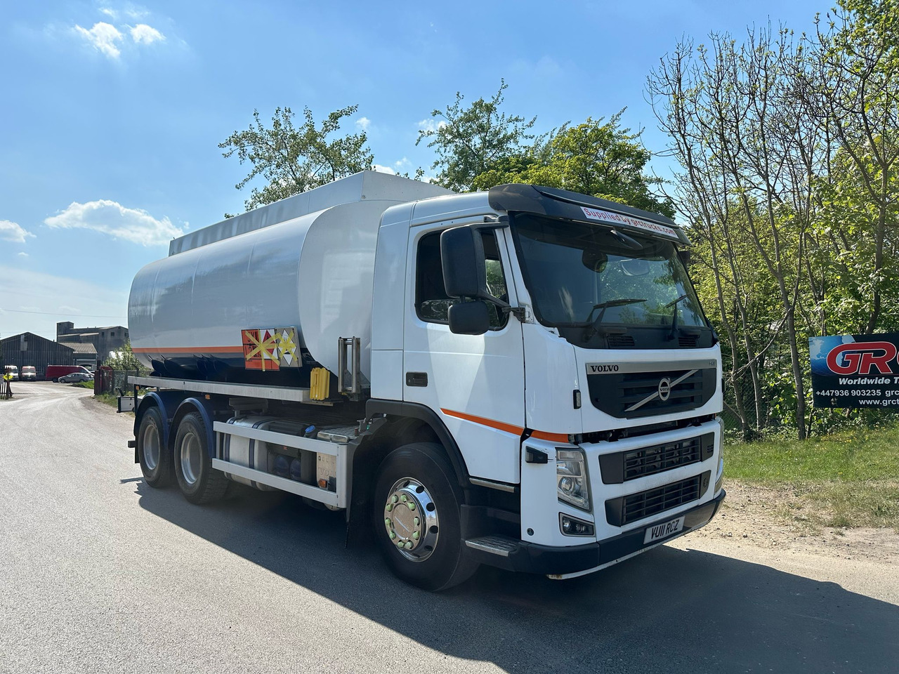 2011 Volvo FM Fuel Tanker - Camión cisterna: foto 5 2011 Volvo FM Fuel Tanker - Camión cisterna: foto 5