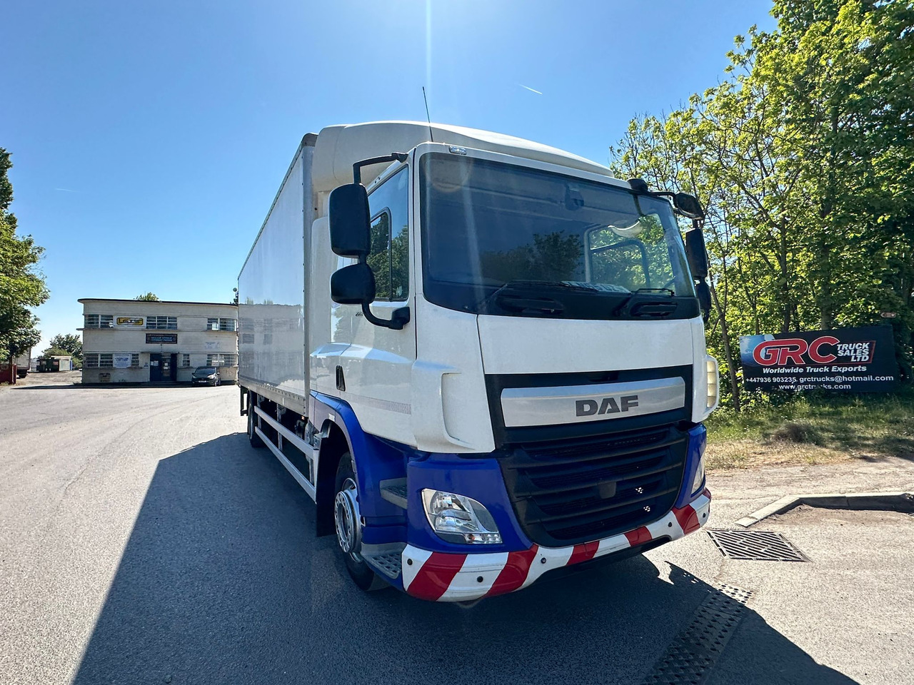 2016 DAF CF 220 Rigid Truck - Camión caja cerrada: foto 1 2016 DAF CF 220 Rigid Truck - Camión caja cerrada: foto 1