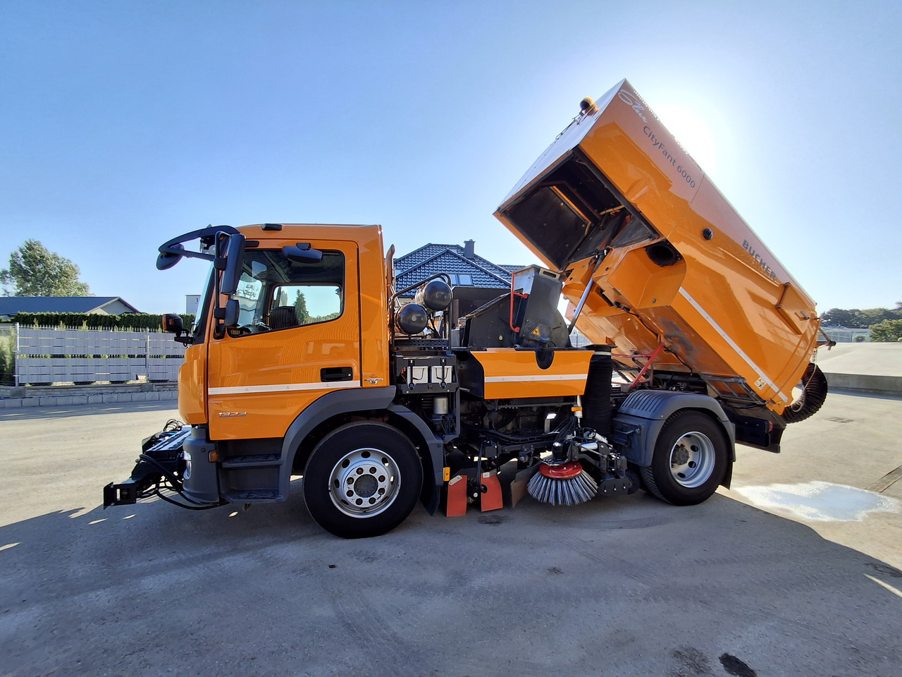 Barredora vial MERCEDES-BENZ Atego 1523 Zamiatarka Kehrmaschine BUCHER CityFant 6000 Euro 6 PM10 L/R Rura Do Liści: foto 25