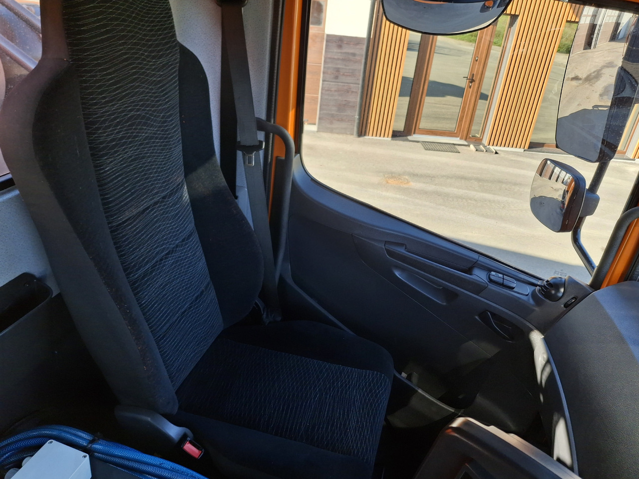 Barredora vial MERCEDES-BENZ Atego 1523 Zamiatarka Kehrmaschine BUCHER CityFant 6000 Euro 6 PM10 L/R Rura Do Liści: foto 38