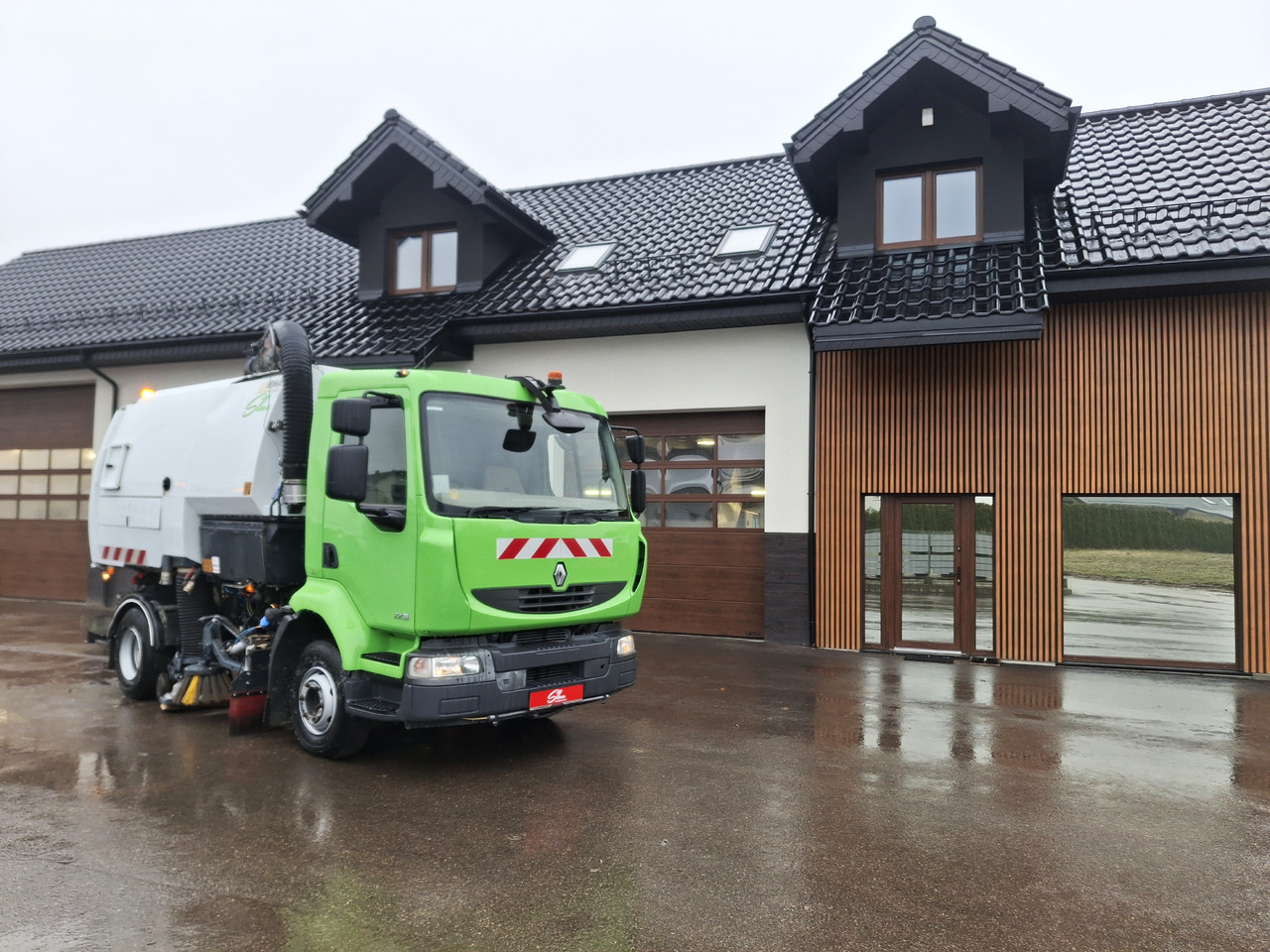 Renault Midlum 220 SEMAT Zoeller Johnston 2014r PM10 L/R 2 Motoren JCB - Barredora vial: foto 1 Renault Midlum 220 SEMAT Zoeller Johnston 2014r PM10 L/R 2 Motoren JCB - Barredora vial: foto 1
