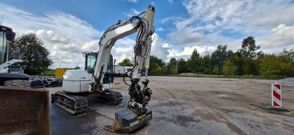 Komatsu PC 80 MR-5E0 - Miniexcavadora: foto 2 Komatsu PC 80 MR-5E0 - Miniexcavadora: foto 2