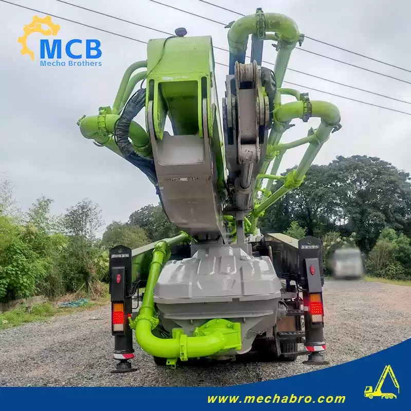 ZOOMLION ZLJ5440THBBE - Camión bomba de hormigón: foto 4 ZOOMLION ZLJ5440THBBE - Camión bomba de hormigón: foto 4