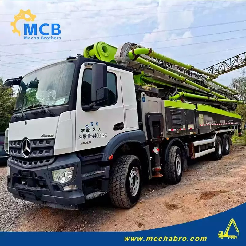 ZOOMLION ZLJ5441THBBE - Camión bomba de hormigón: foto 1 ZOOMLION ZLJ5441THBBE - Camión bomba de hormigón: foto 1