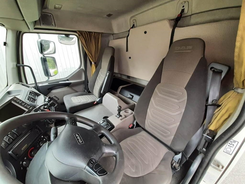 Leasing de DAF FA 45.180 4X2 KITCHEN DAF FA 45.180 4X2 KITCHEN: foto 10 Leasing de DAF FA 45.180 4X2 KITCHEN DAF FA 45.180 4X2 KITCHEN: foto 10