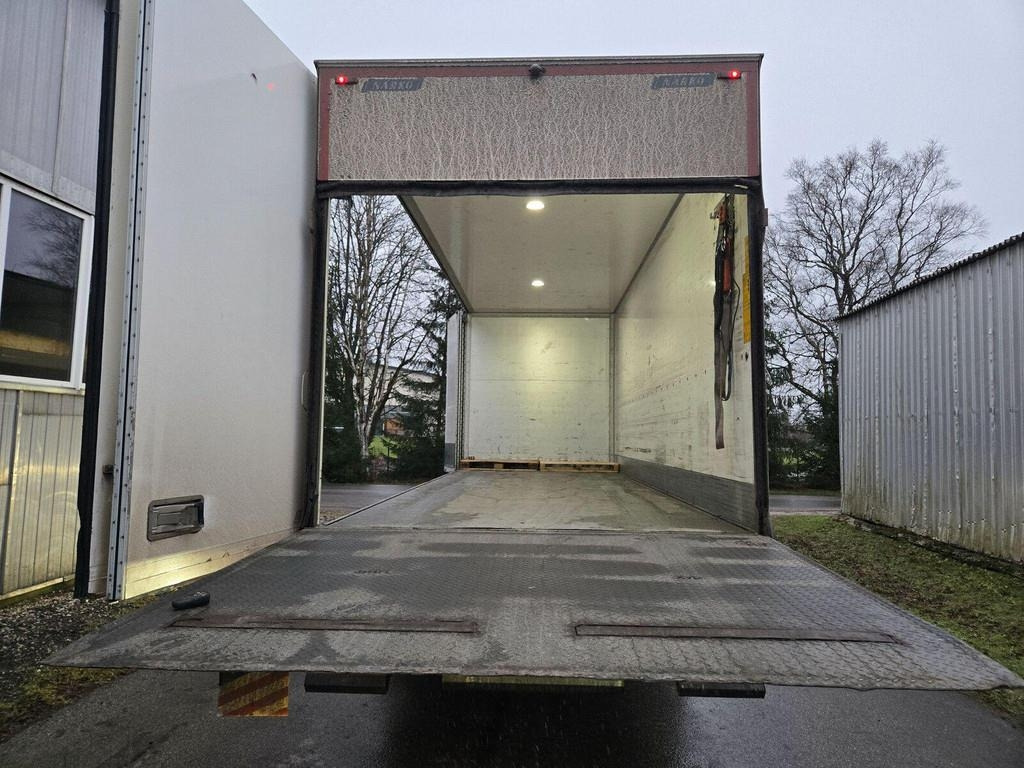 Scania P280 4X2 NÄRKO - Camión caja cerrada: foto 3 Scania P280 4X2 NÄRKO - Camión caja cerrada: foto 3