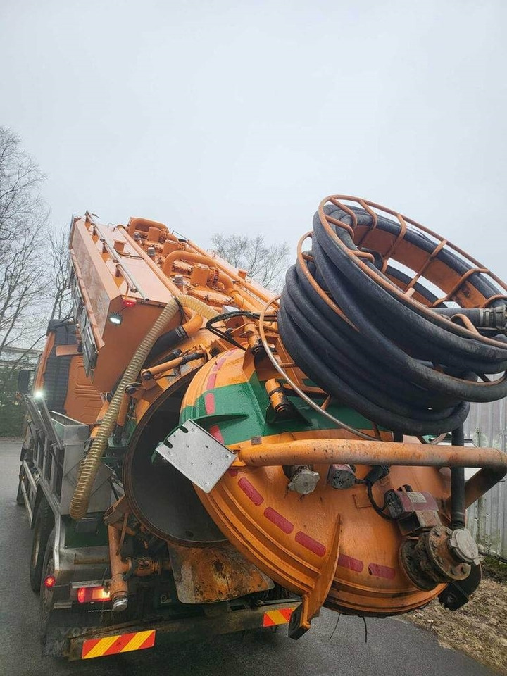 Volvo FH500 6X2 ADR KORP&SON - Limpieza de alcantarillado: foto 3 Volvo FH500 6X2 ADR KORP&SON - Limpieza de alcantarillado: foto 3