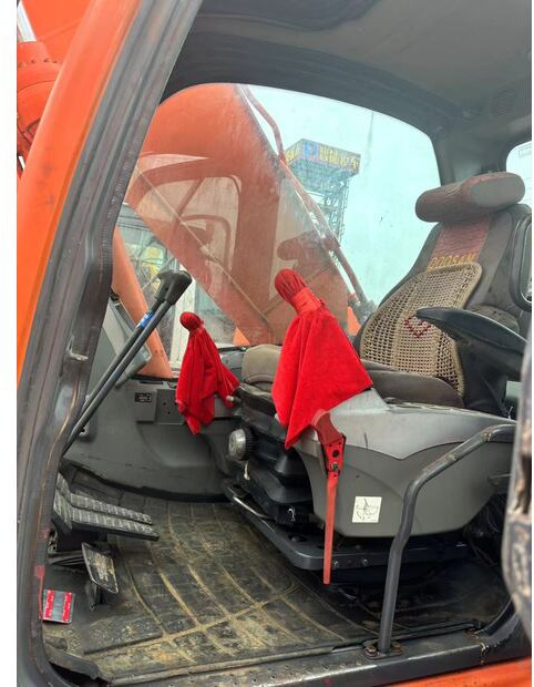 2022 Doosan DX225-9 - Excavadora de cadenas: foto 2 2022 Doosan DX225-9 - Excavadora de cadenas: foto 2