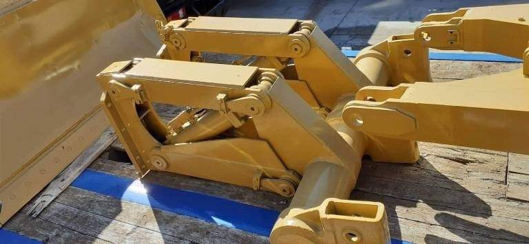 CAT MULTISHANK RIPPER FOR D7G/H - Bulldozer: foto 4 CAT MULTISHANK RIPPER FOR D7G/H - Bulldozer: foto 4
