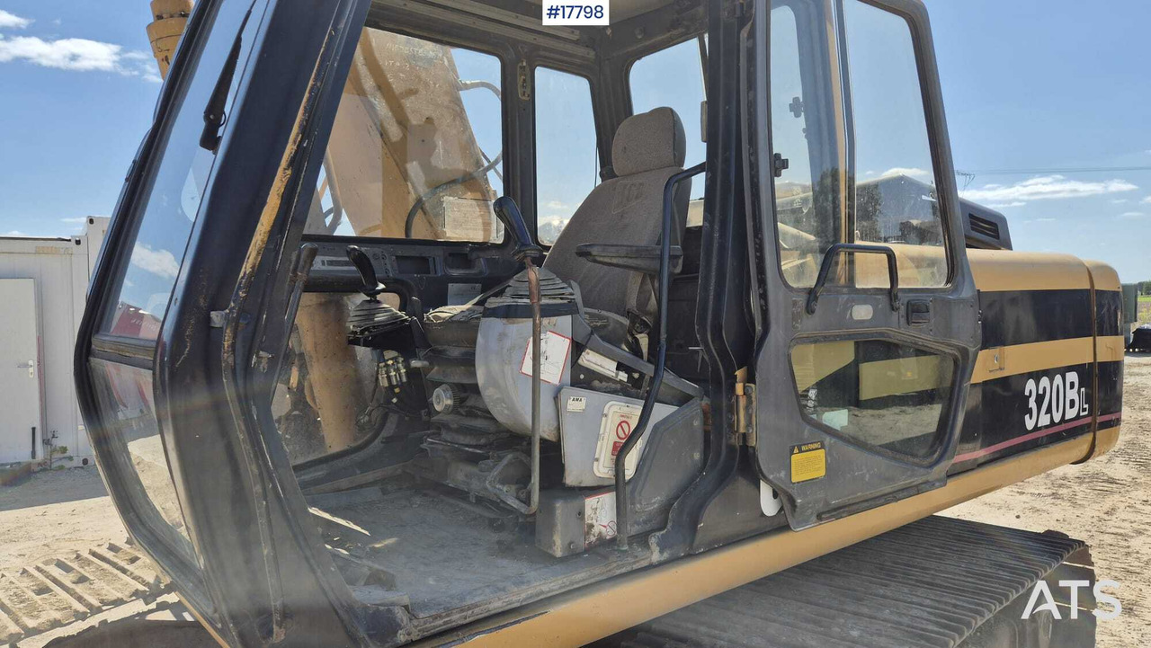 Excavadora de cadenas Crawler excavator JCB JS 220 LONG 16m (1997): foto 20