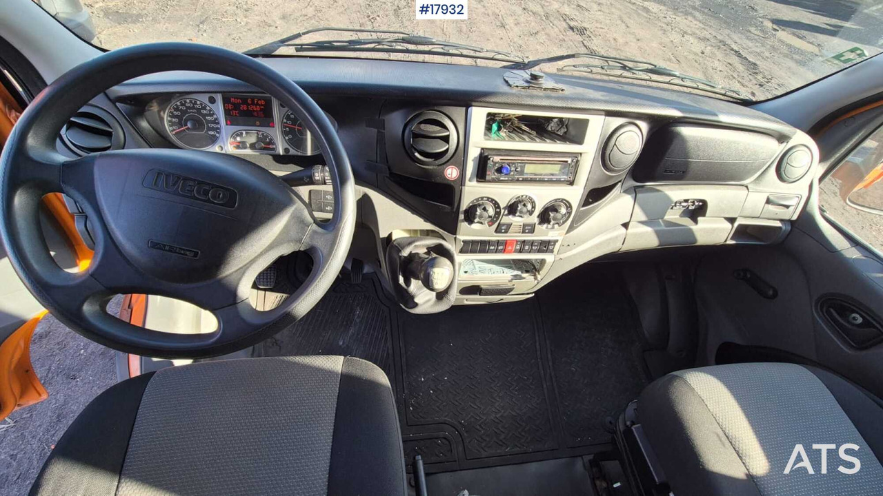 Furgoneta con lona, Furgoneta combi IVECO 35S14D double cab with box body (2011): foto 17