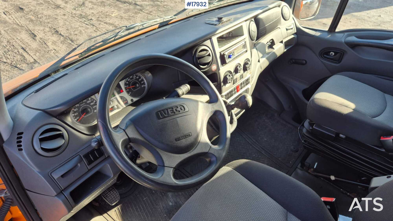 Furgoneta con lona, Furgoneta combi IVECO 35S14D double cab with box body (2011): foto 16