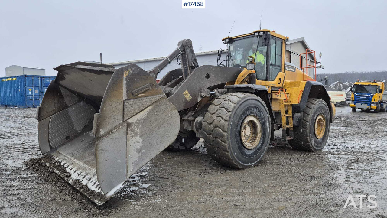 Wheel loader VOLVO L220H OptiShift (2021) - Cargadora de ruedas: foto 2 Wheel loader VOLVO L220H OptiShift (2021) - Cargadora de ruedas: foto 2